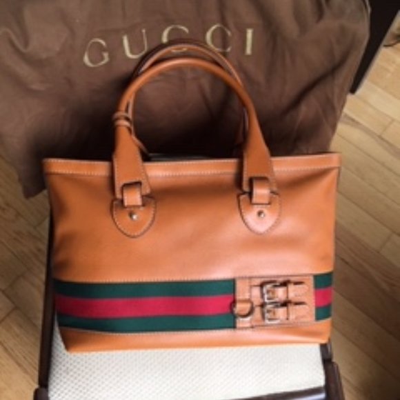 Gucci Handbags - GUCCI Italian leather bag - Tan